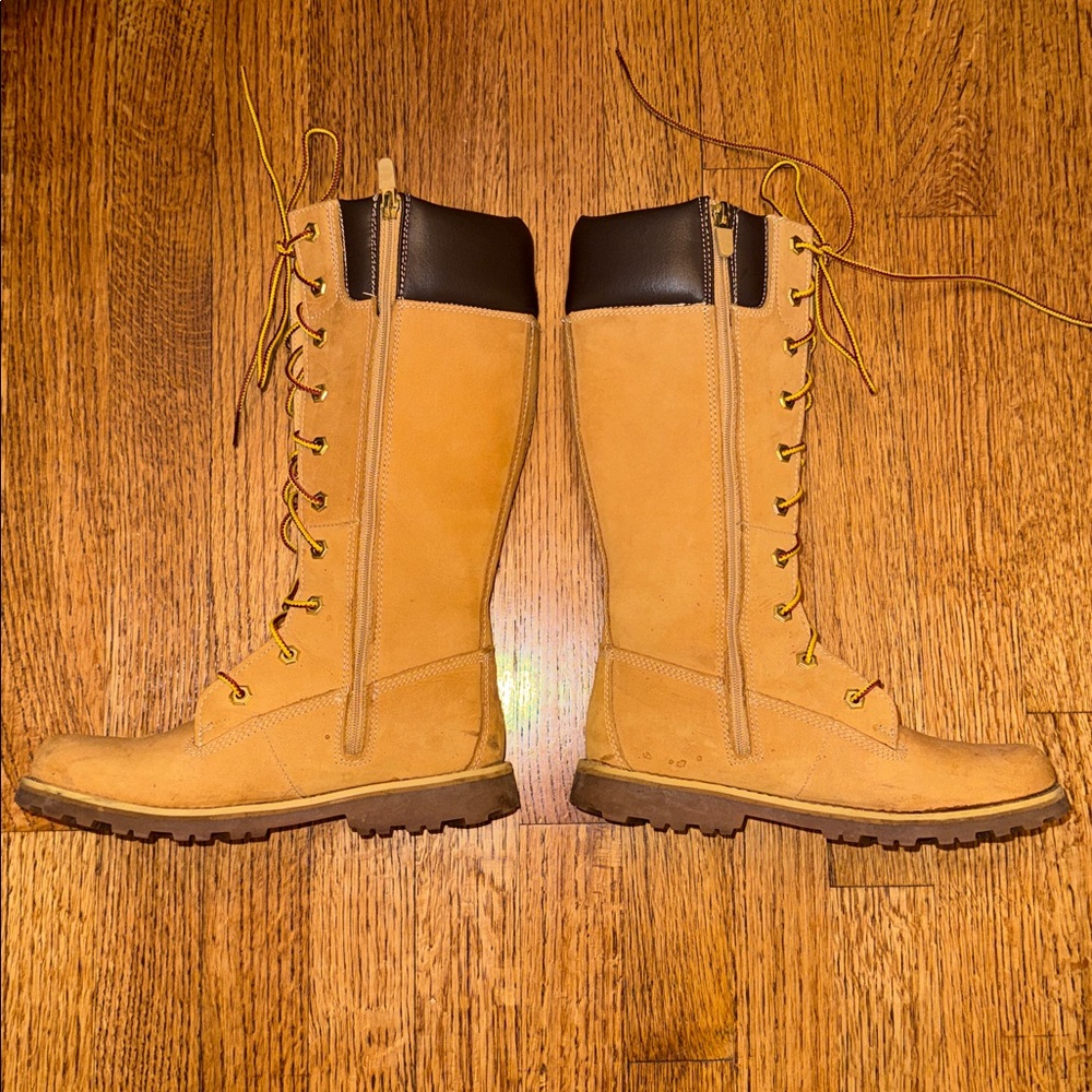 Girl’s Timberland Wheat Tall Lace-Up Boots- 3.5 - Picture 2 of 4